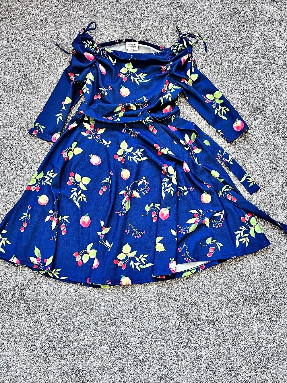 unique vintage Blue Floral Dress Size 10-12 off shoulder retro rockabilly belt